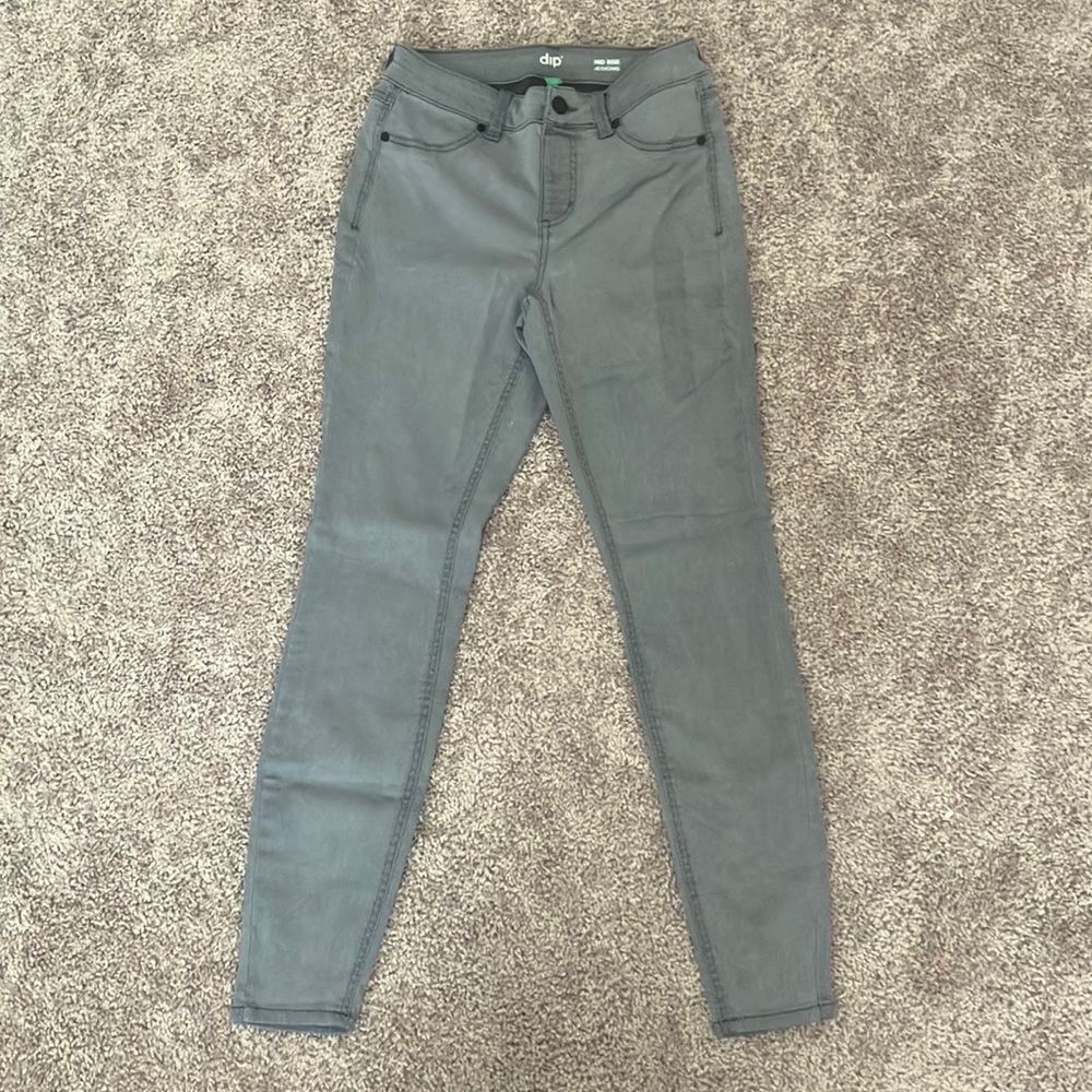 Gray women's jeggings